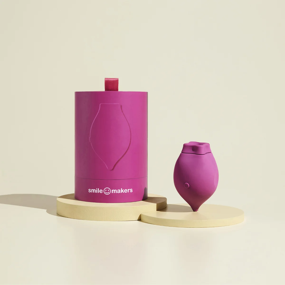 Smile Makers The Poet - Powerful Suction Vibrator | Cult Beauty Smile Makers The Poet - Powerful Suction Vibrator | Cult Beauty