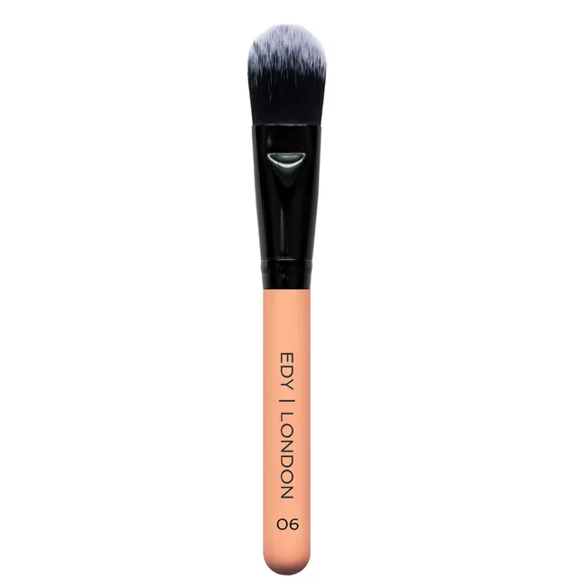 EDY LONDON Tapered Oval Foundation Brush 06
