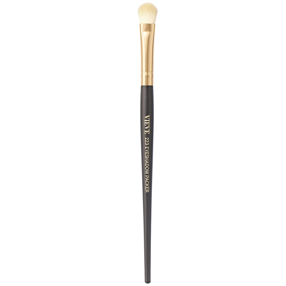 VIEVE 223 Eyeshadow Packer Brush Image 1