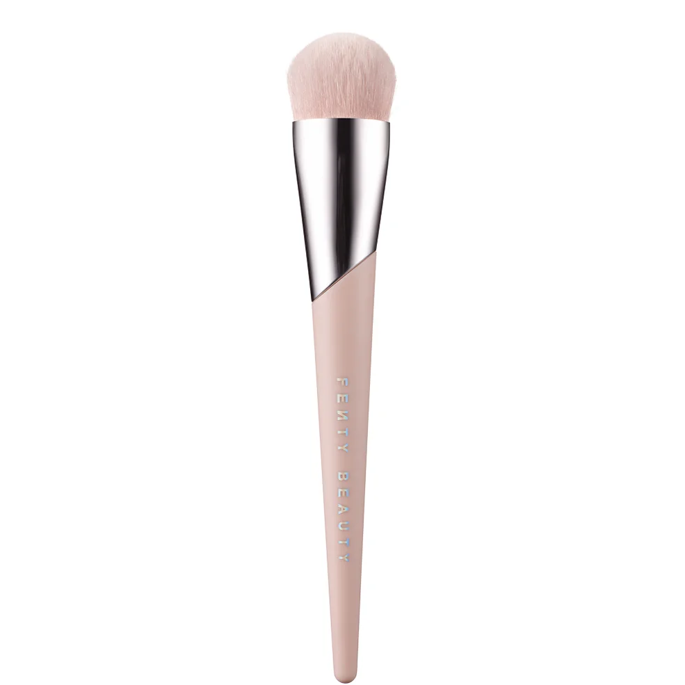 Fenty Beauty Full-Bodied Foundation Brush - 110 Image 1