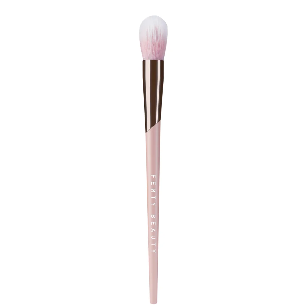 Fenty Beauty Precision Highlighter Brush - 135 Image 1