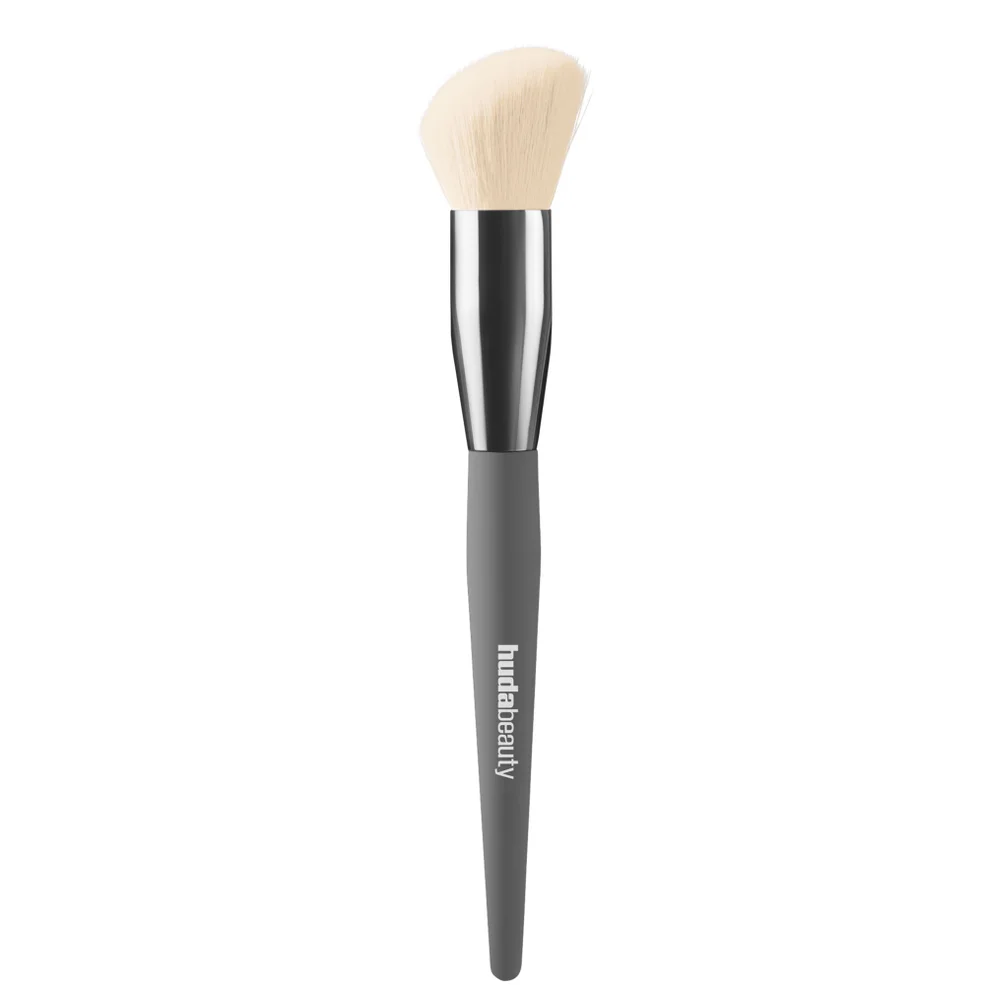 HUDA BEAUTY Diffusing Cheek Brush Image 1